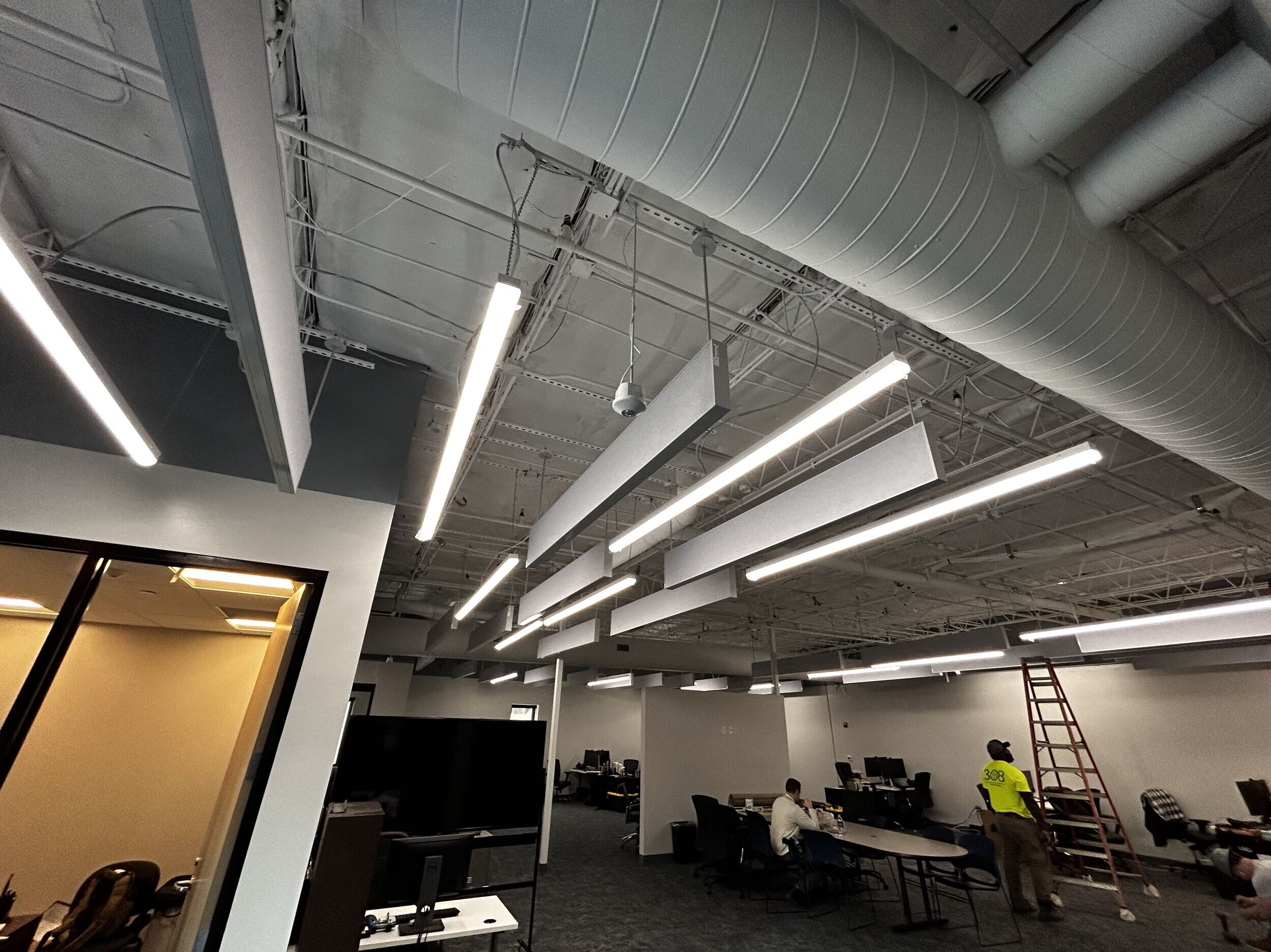 Choosing the Right Emergency Electrical Services Partner for Your Business